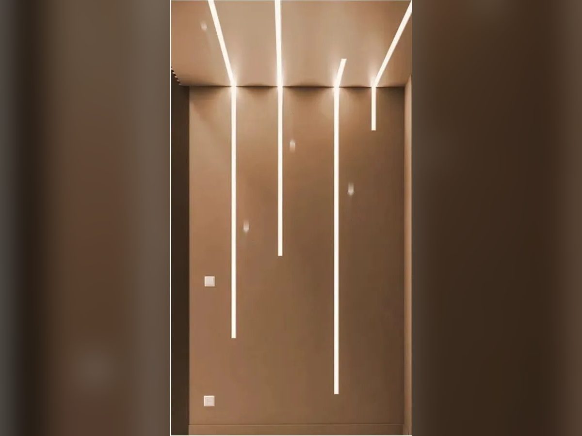 Corridor ceiling with light running toward the exit, 3000 K